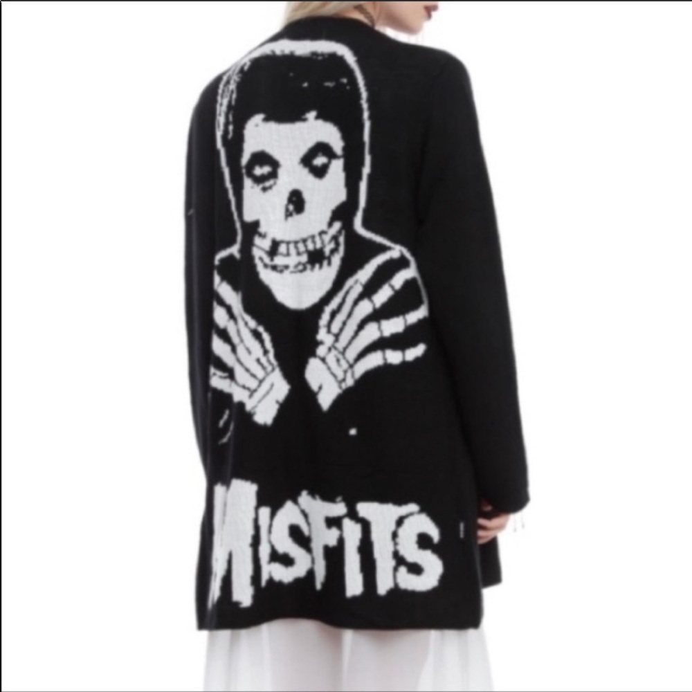 Misfit cardigan